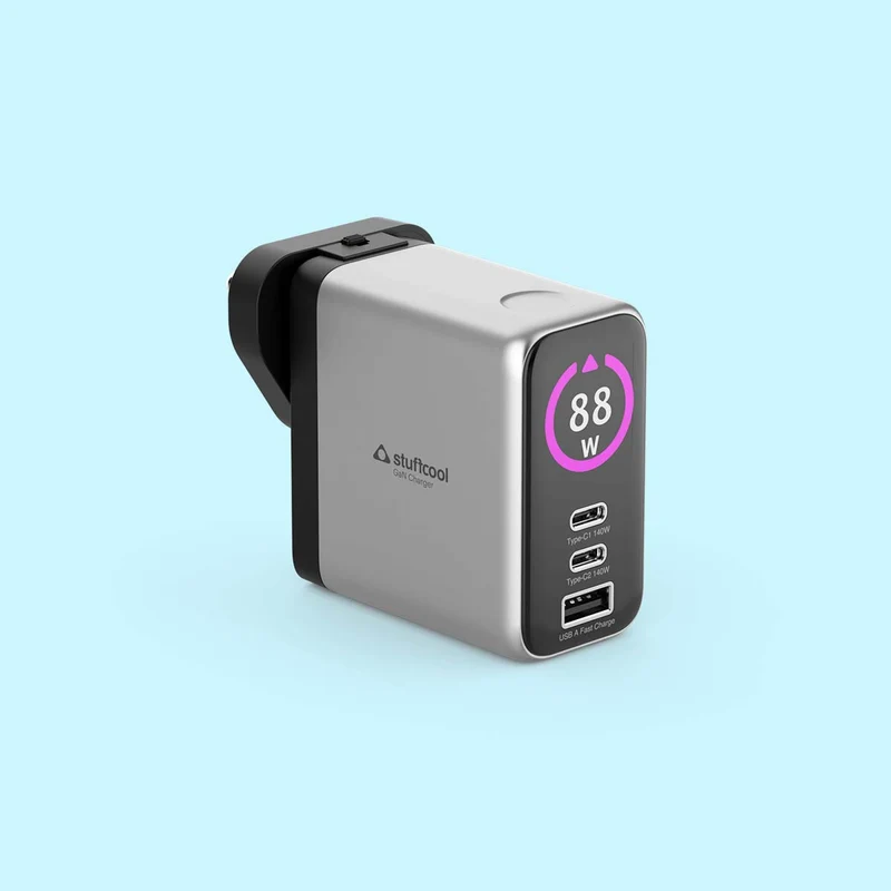 Nomad Pro 140W Multi Port GaN Fast Charger With World Travel Plugs
